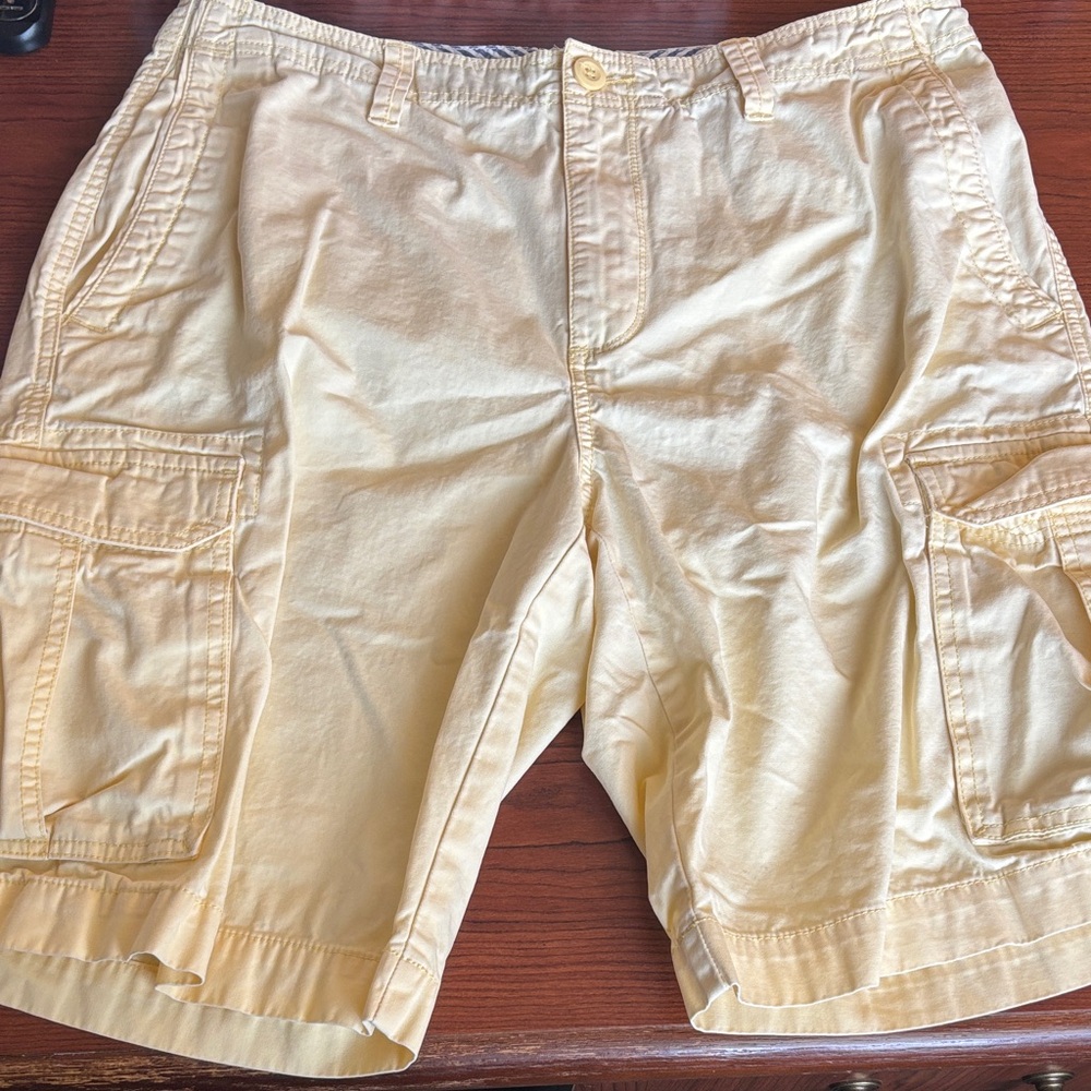 Tommy Hilfiger Light yellow Cargo Shorts